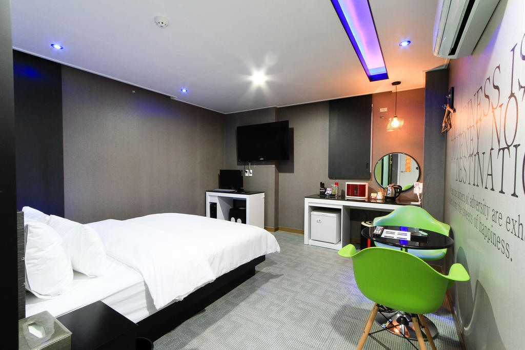 Hotel For U Busan Værelse billede