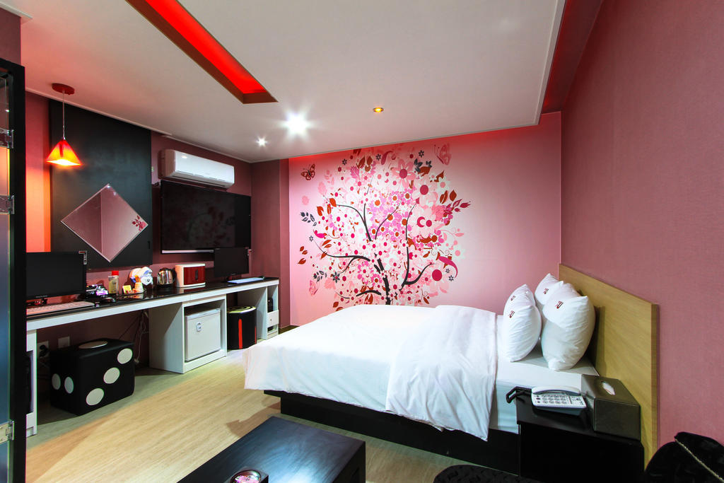 Hotel For U Busan Værelse billede