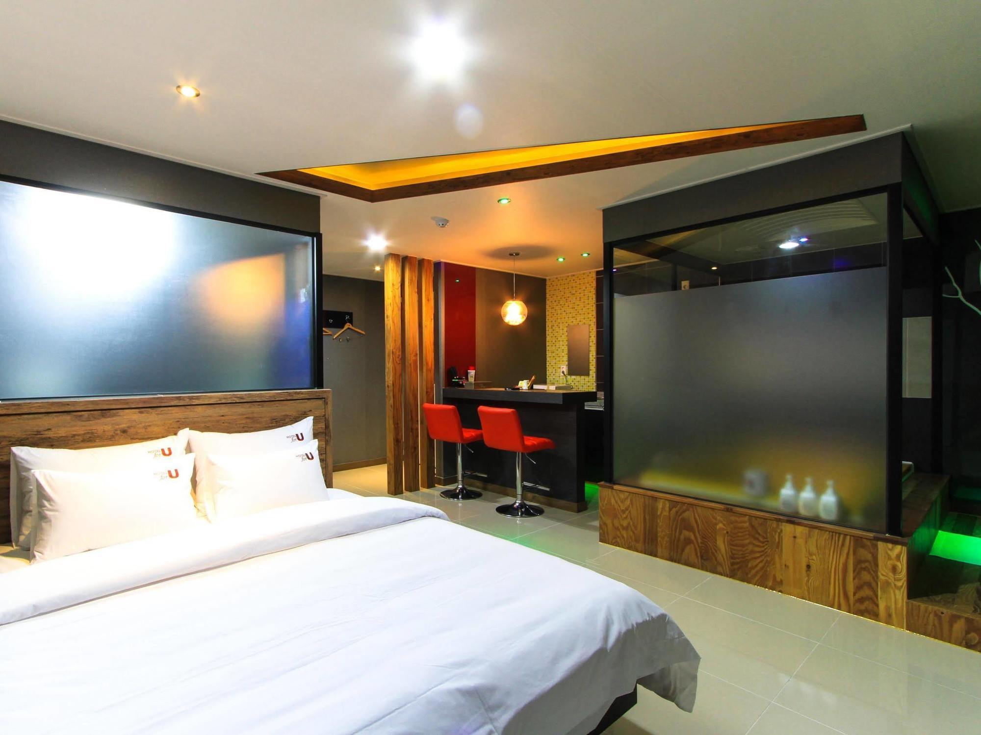 Hotel For U Busan Eksteriør billede